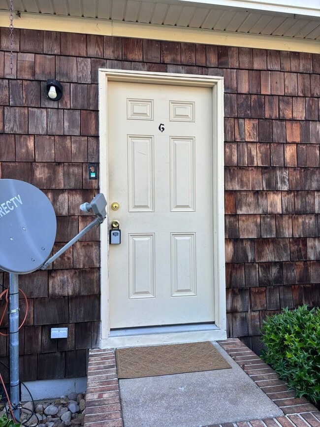 Building Photo - 1116 Park St