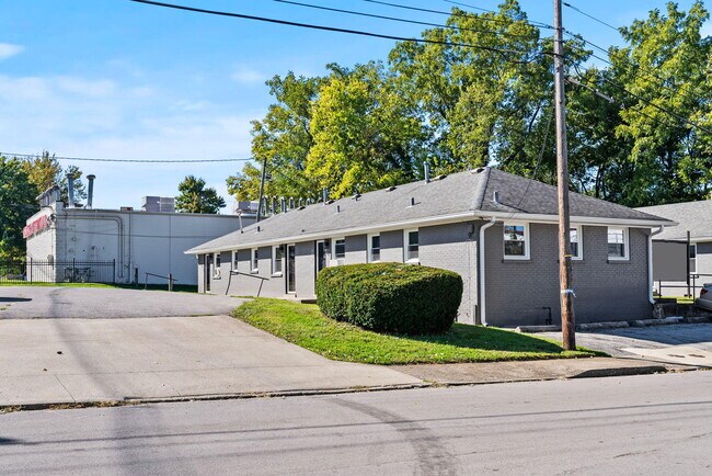 Building Photo - 528 Booker St