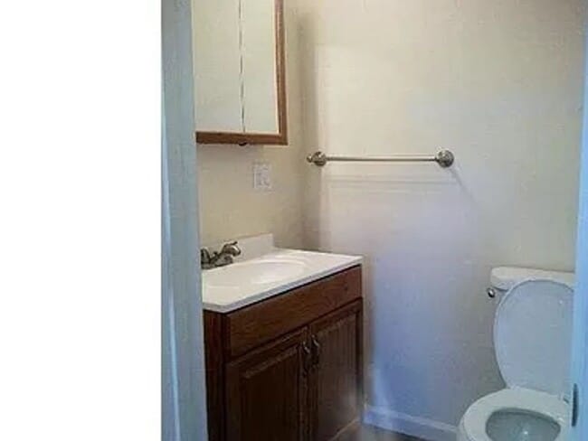 Building Photo - 3 Bed 2 Bath Townhouse in Williamstown