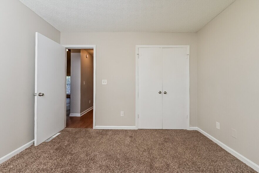Building Photo - 134 Brookhaven Ln