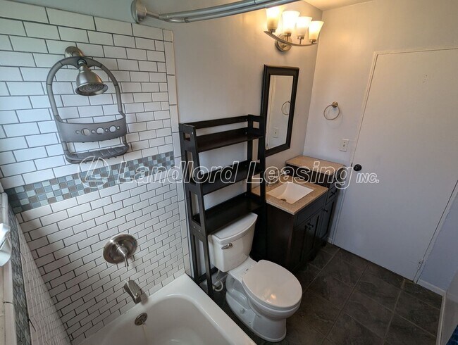 Building Photo - Updated 3 Bedroom Ranch in Homewood