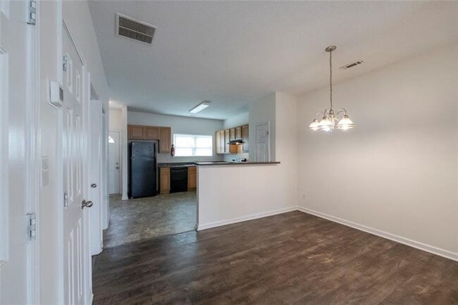 Building Photo - 6045 Capitol Knoll