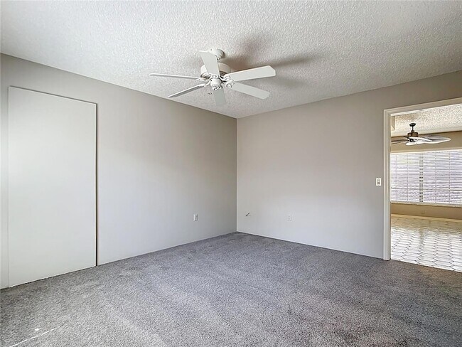 Building Photo - 813 Ormond St