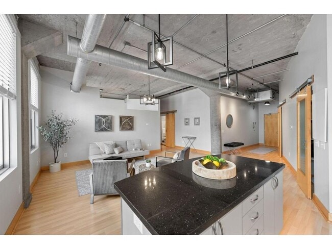 Building Photo - 918 N 3rd St