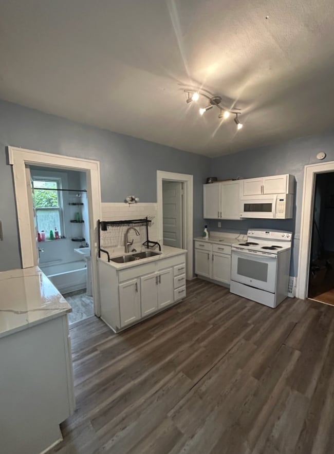 Building Photo - Camden Town