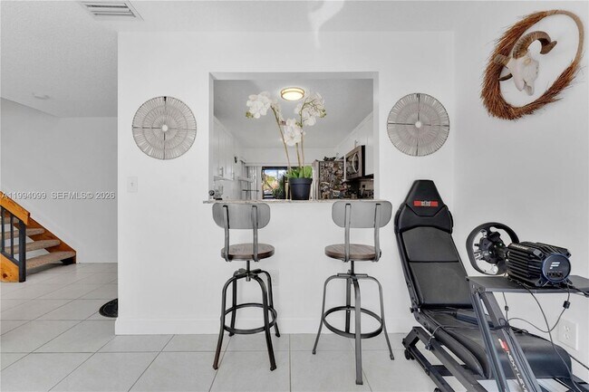 Building Photo - 10003 Costa Del Sol Blvd