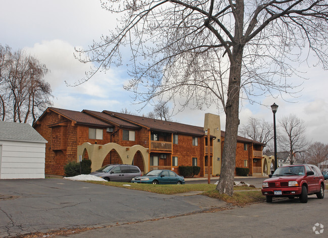 Building Photo - Maplewood Terrace Apartments