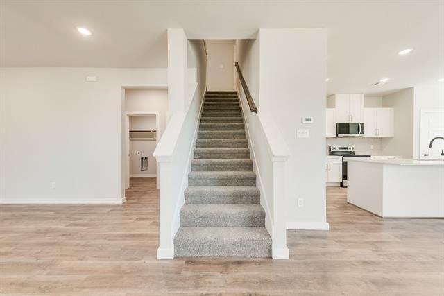 Building Photo - 4258 Clovis St