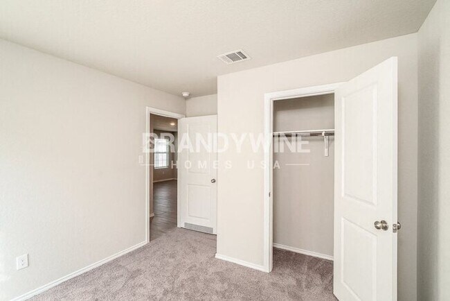 Building Photo - 7222 Winding Cloud