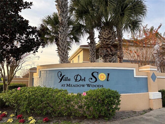 Building Photo - 533 Villa Del Sol Cir