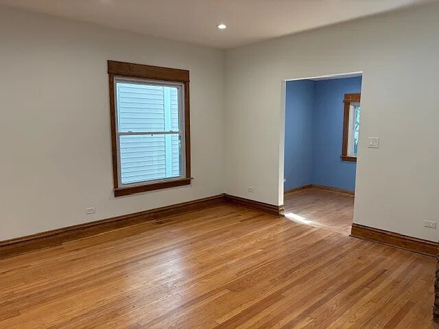 Building Photo - 4508 N Christiana Ave