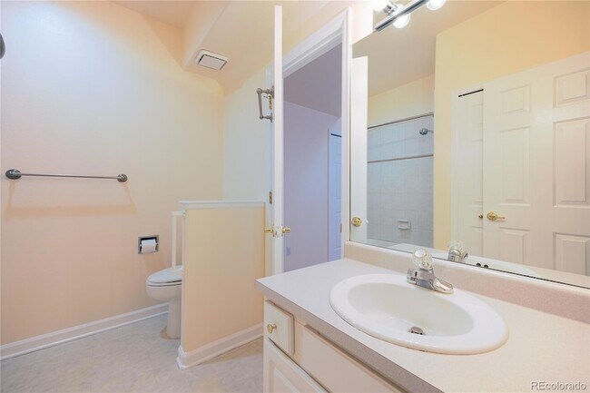 Building Photo - 2275 Cape Pine Way