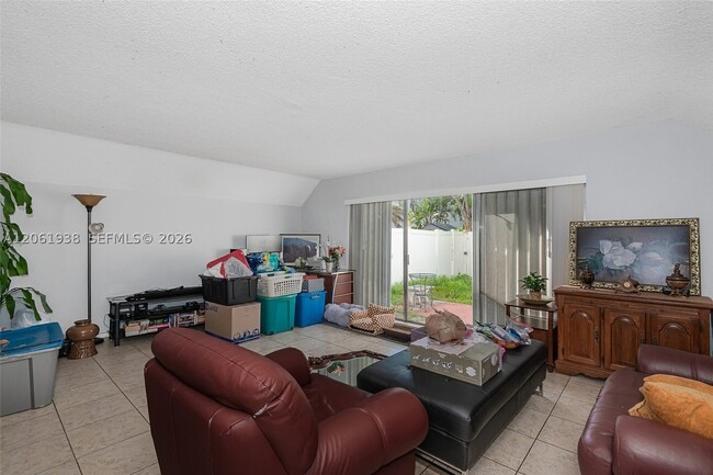 Building Photo - 6768 SW 39th St