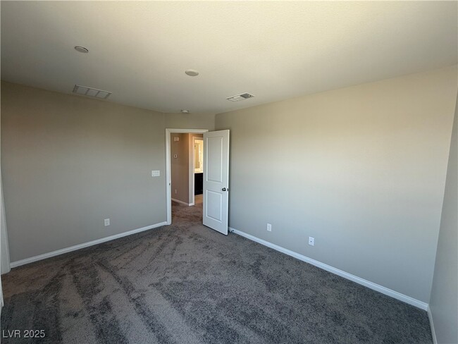 Primary Photo - 2842 Mincio St