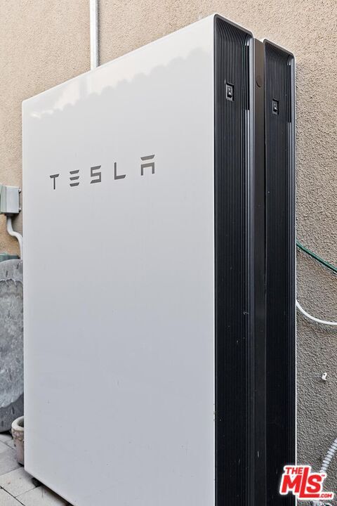 Building Photo - 5721 Tellefson Rd