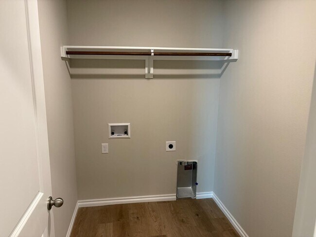 Building Photo - Brand New D.R. Horton Home in Bixby - 4 Be...