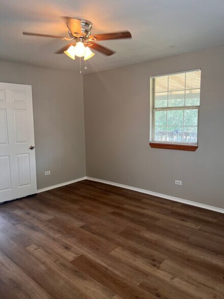 Building Photo - 134 Cheyenne Ave