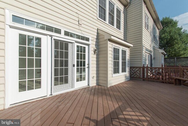 Building Photo - 13559 Flowerfield Dr