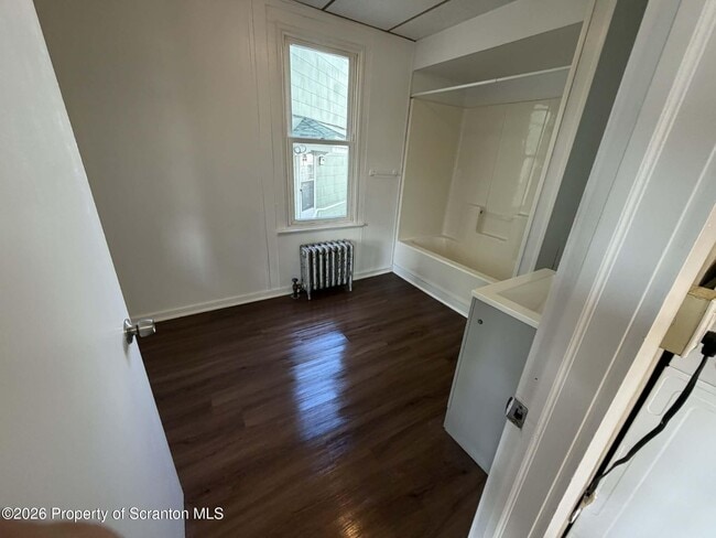 Building Photo - 112 Green Pl