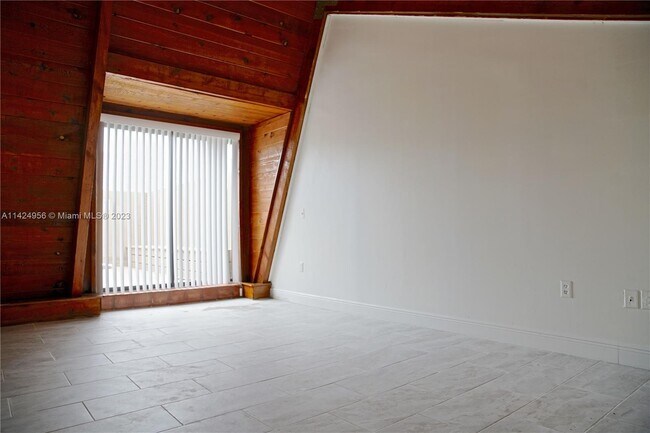 Building Photo - 8311 SW 157th Ave