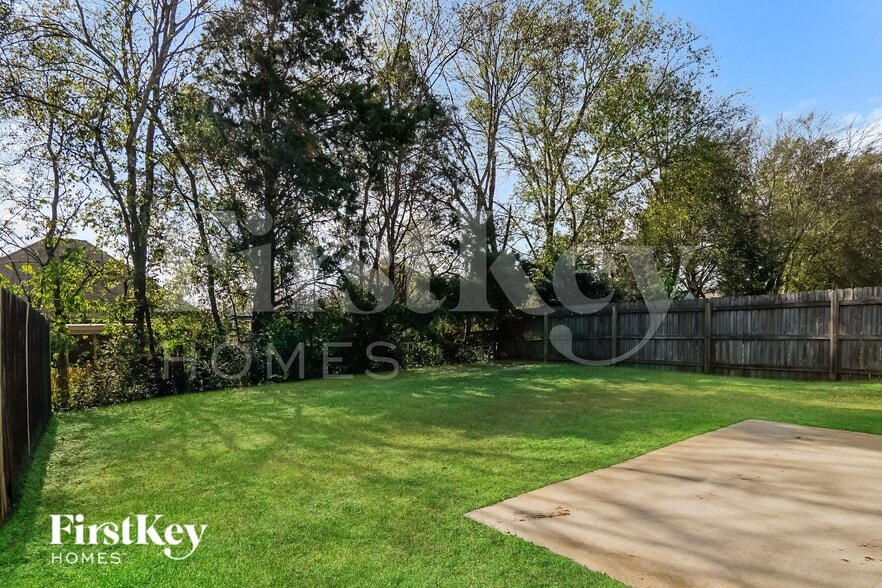 Building Photo - 152 Moss Stone Ln