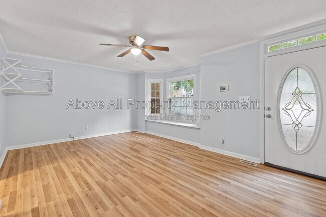 Building Photo - 207 Bay Dr
