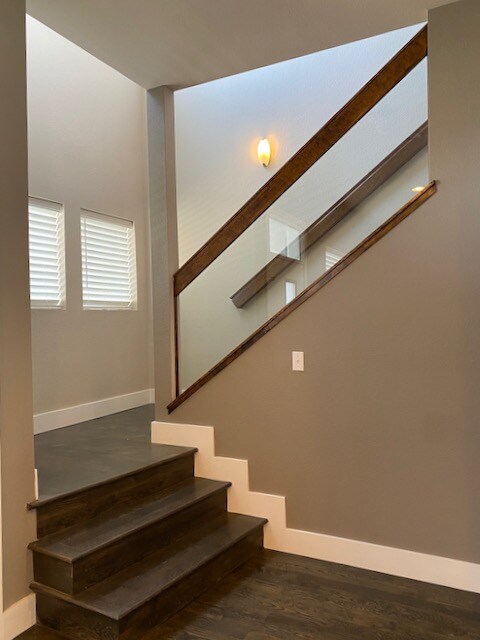 Building Photo - Across from Central Park, 3 bed/4 bath Townhome AVAILABLE 9/1/26