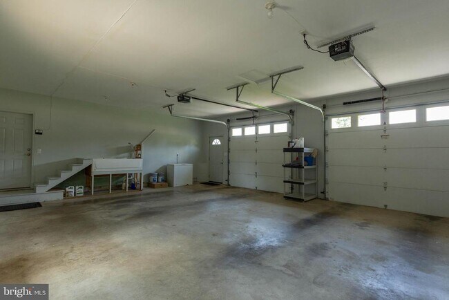 Building Photo - 3093 Old Leetown Pike