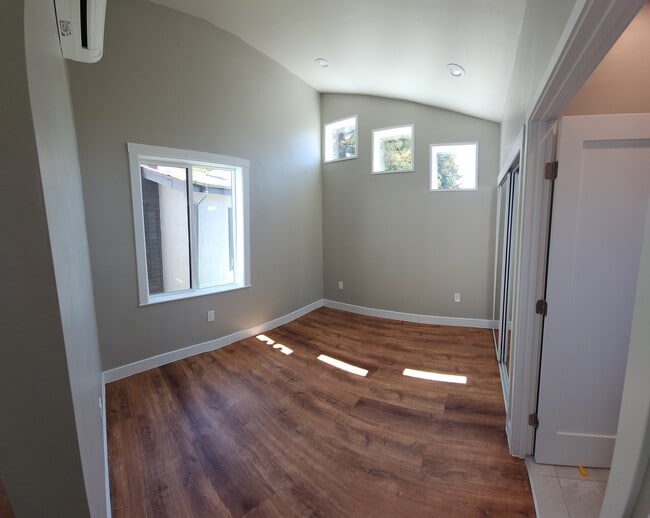 Building Photo - 5347 Bingham Ct