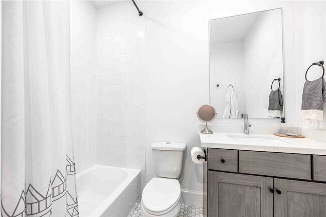Building Photo - 2730 Dolce Oaks Dr