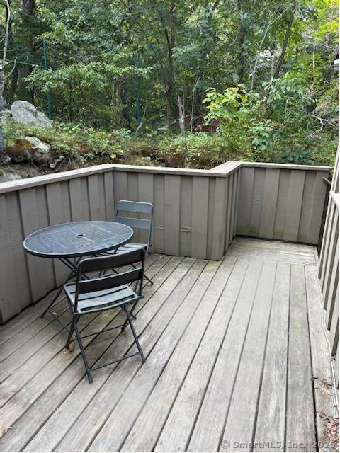 Building Photo - 90 Ledgebrook Dr