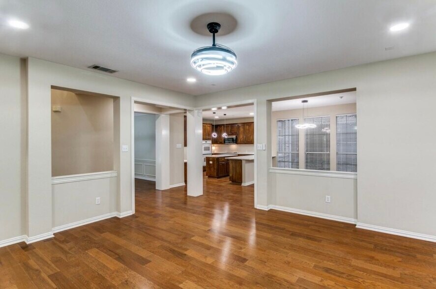 Building Photo - 602 Signet Ct