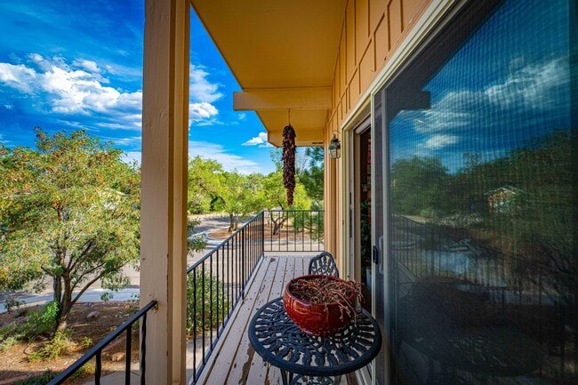 Building Photo - 3615 Horacio Ct NE