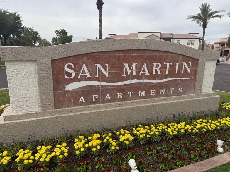 Building Photo - San Martin Apartments
