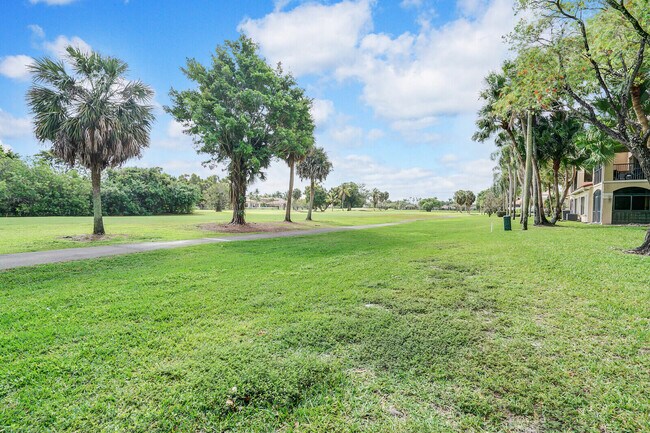 Building Photo - 401 SW 158th Terrace