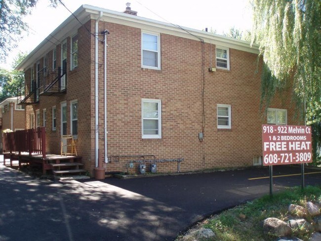 Building Photo - 922 Melvin Court # 4 (Avail May 1)