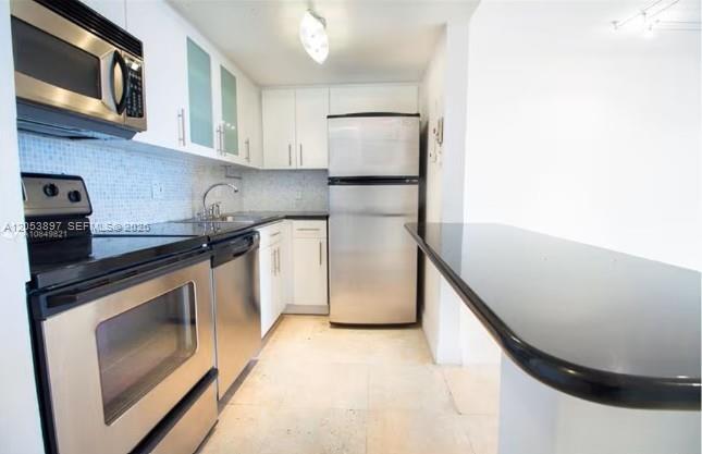 Building Photo - 770 Claughton Island Dr