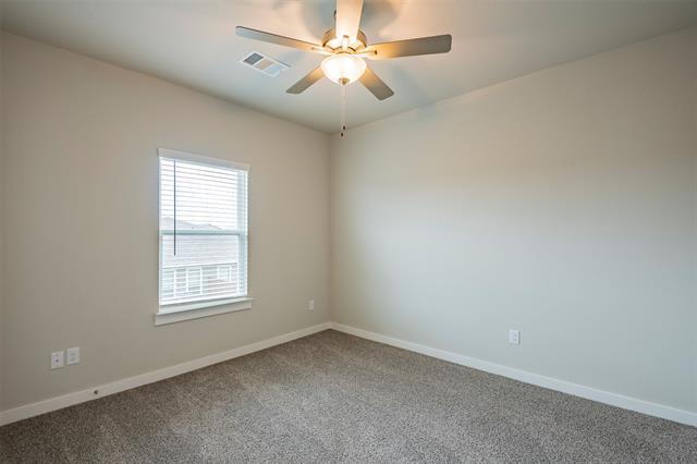 Building Photo - 640 Wheatfield Dr