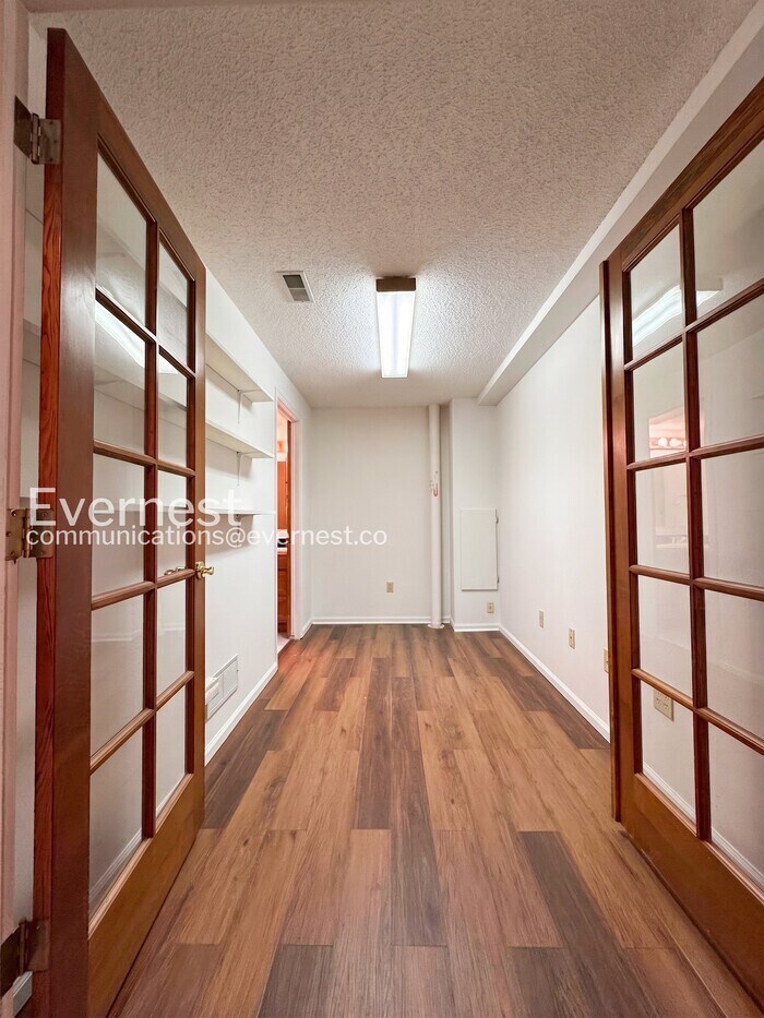 Building Photo - 5042 E 112th Pl