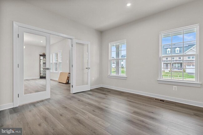 Building Photo - 12105 Empire Ln