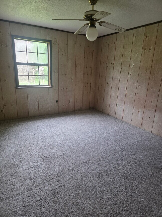 Building Photo - Oak Ridge Apartment