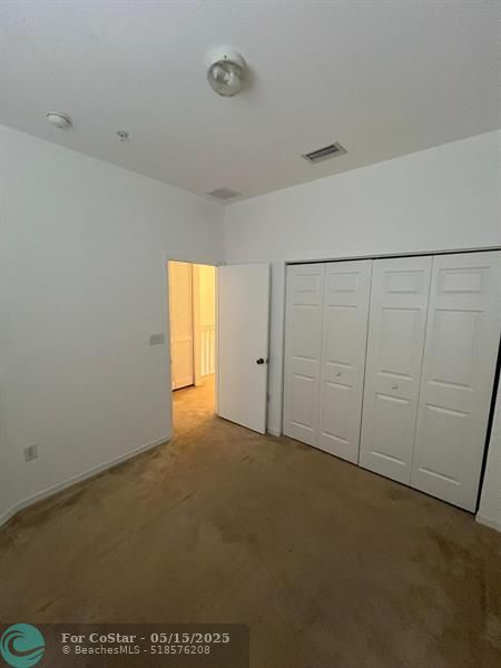 Building Photo - 1005 SW 143rd Ave