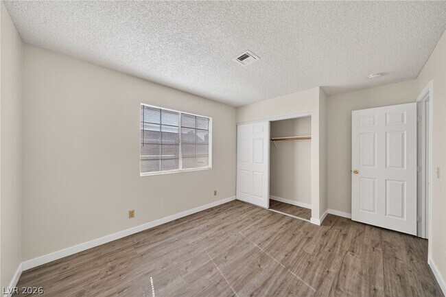 Building Photo - 2702 Alicialynn Way