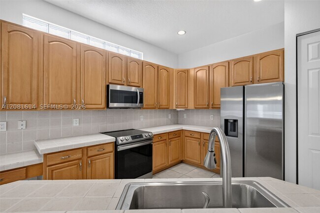 Building Photo - 5659 Via De La Plata Cir