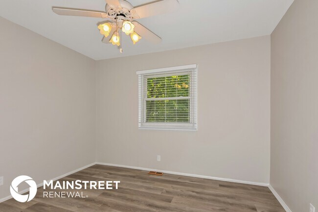 Building Photo - 1445 Jackson Ln