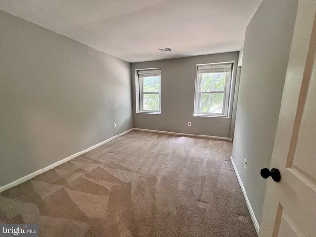 Building Photo - 9101 Streamview Ln