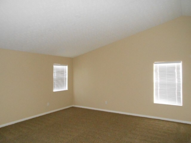 Building Photo - 486 Zoar Street