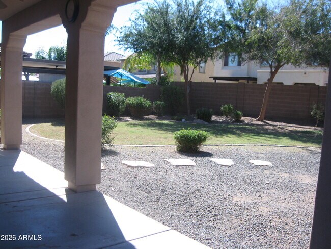 Building Photo - 12616 W Blackstone Ln