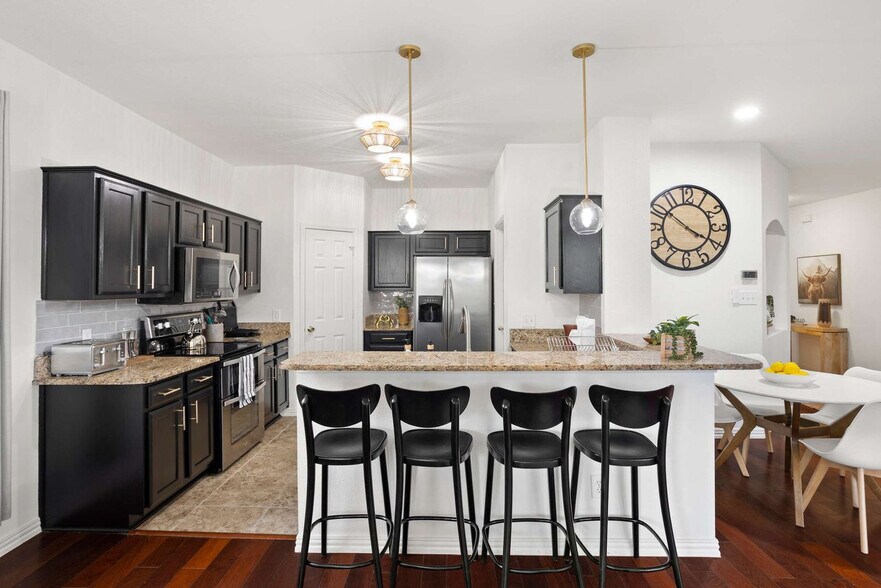 Building Photo - 2805 Whetstone Dr