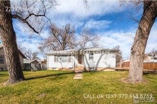 Building Photo - 2217 5th Ave